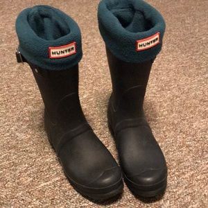 Women’s Hunter rain boots with fleece insert size 8
